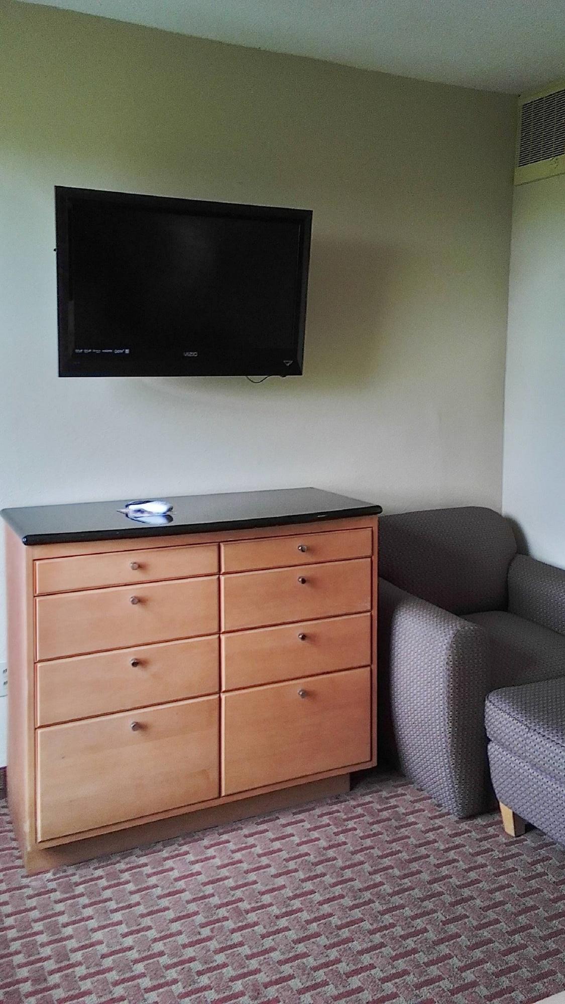 Quality Inn & Suites Greenfield I-70 Esterno foto
